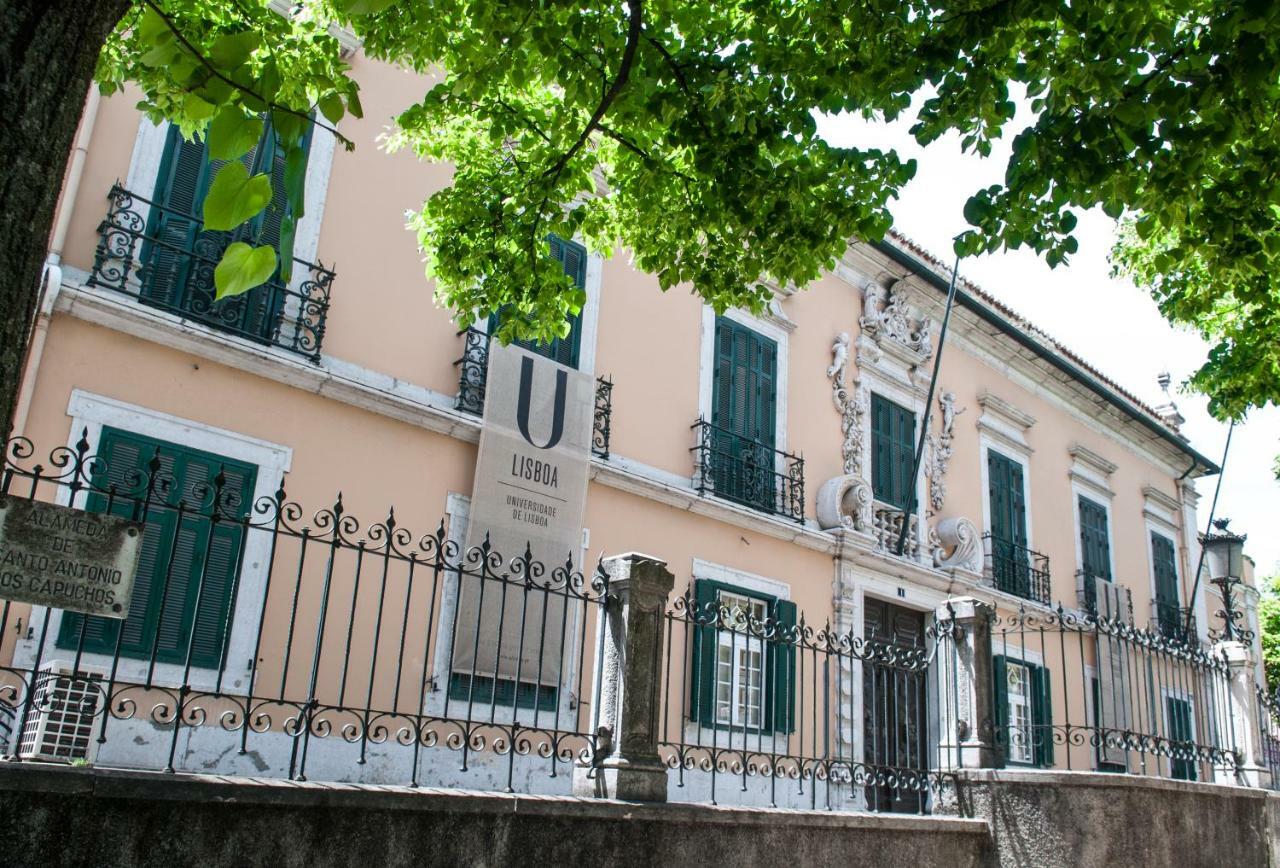 Charming City Centre Apartment Lisbon Exterior photo