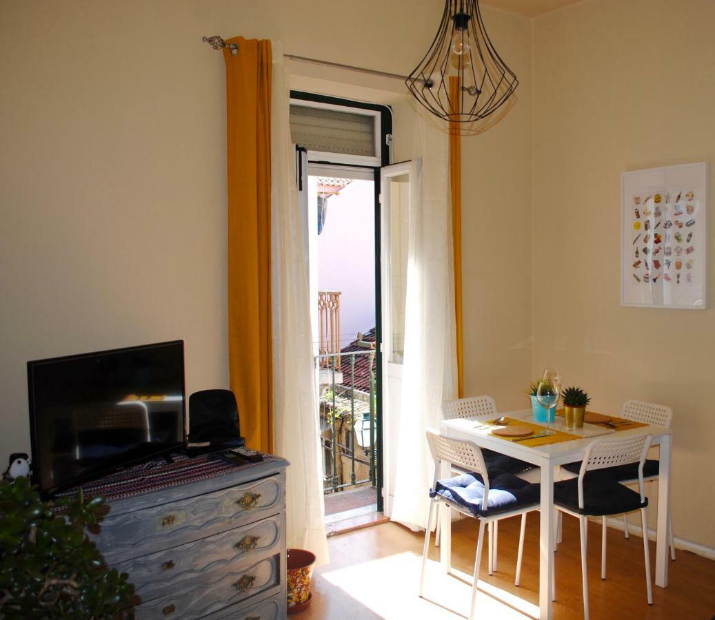 Charming City Centre Apartment Lisbon Exterior photo